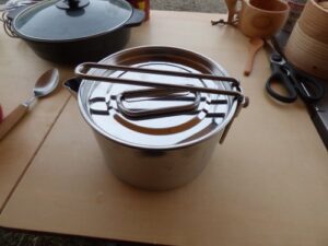 ナベにもケトルにも使えるキャンピングケットルクッカー14cm1.3L