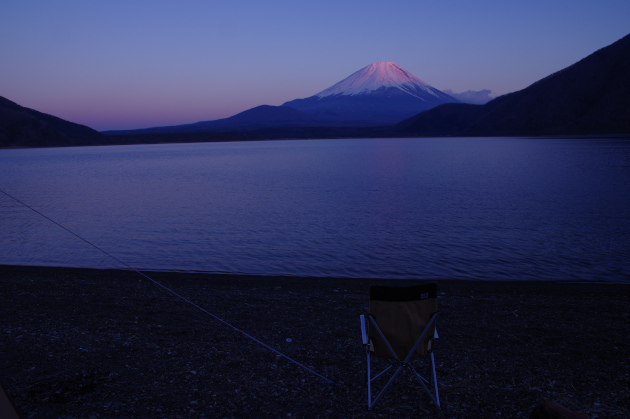 夕日に焼ける富士山