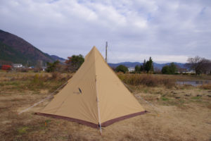 粕川オートキャンプ場 薪ストーブの煙突を延長した