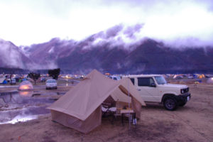 キャンプの予定日が直前に雨予報に変わったらどうする