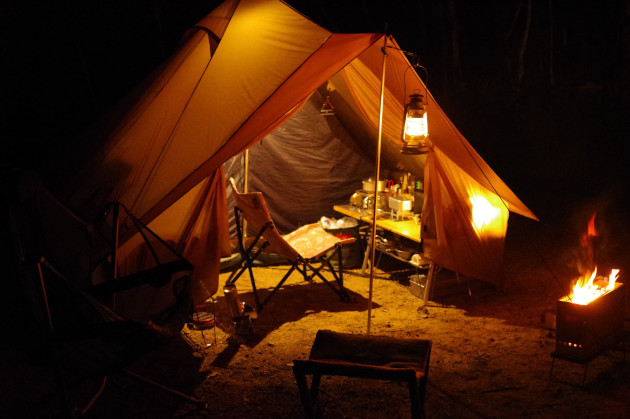 ひるがの高原キャンプ場の夜を歩く道具