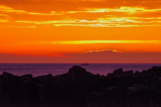 夏 海 釣り ソロキャンプ 日本海に沈む夕日に癒された おっさんソロキャンプ道