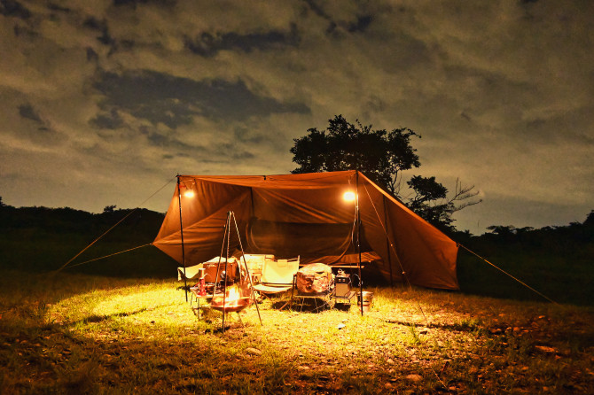 真夜中のキャンプ