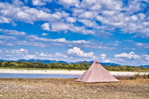 ワンポールテントはソロキャンプに向いているかを考えた