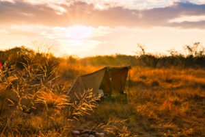 GoGlampingの三角窓付きTCパップテントを楽に張る方法を考えた