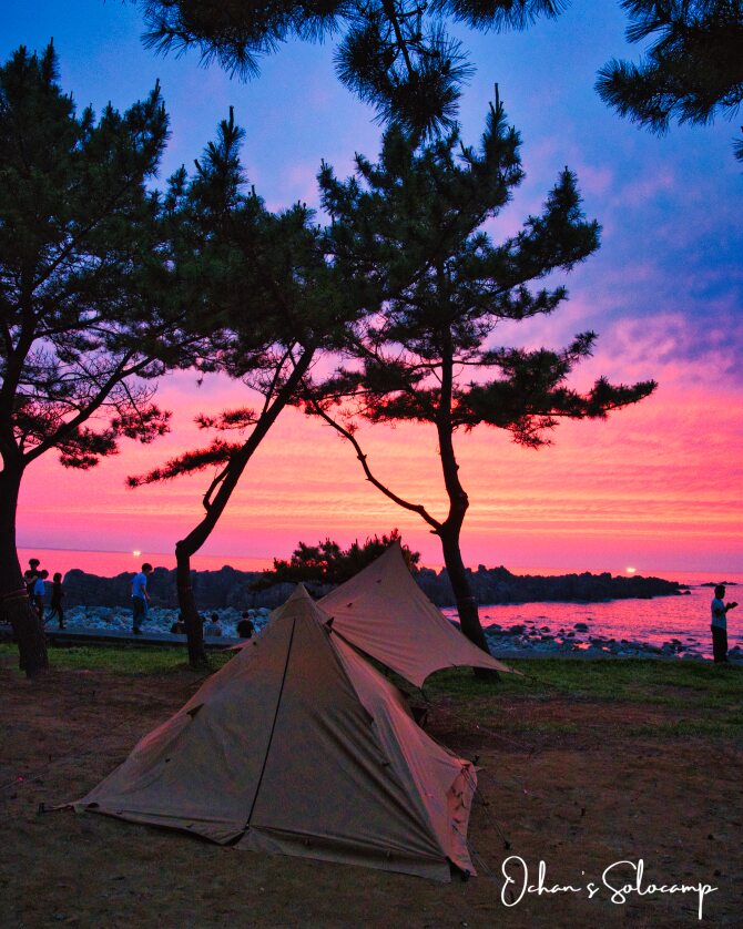 夕焼けのテント
