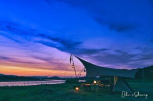 夕焼けと朝焼けが美しい６月の野営地ソロキャンプ