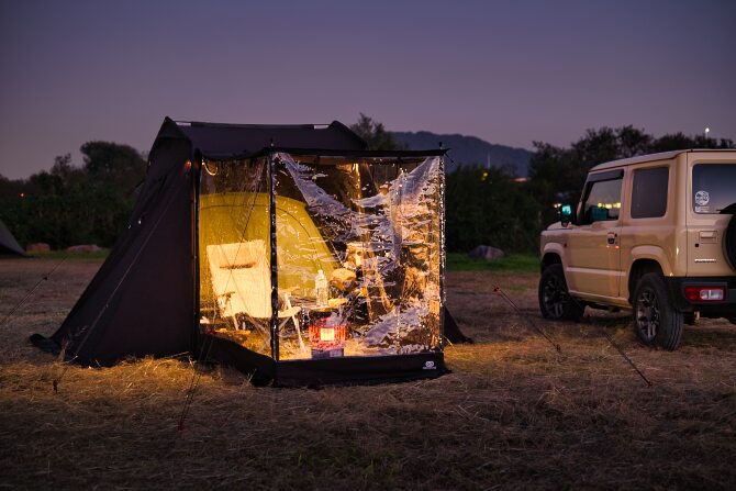 夜のCABINロッジテント