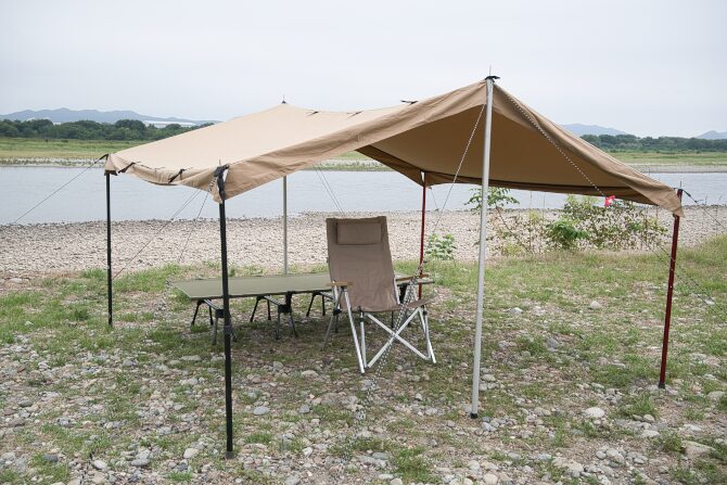 ポール６本で張る