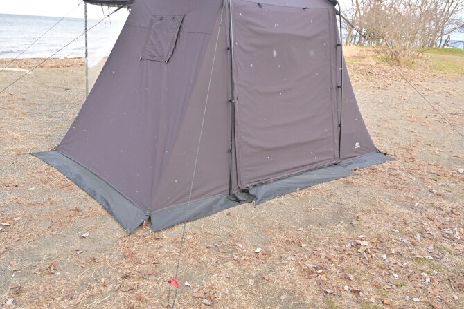 スカートを固定