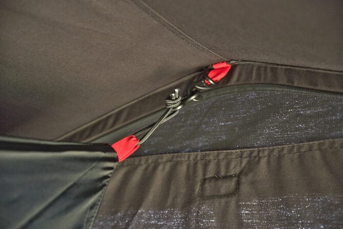 天上の吊りフック