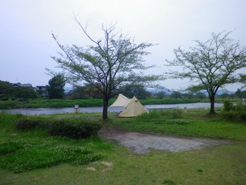 梅雨の晴れ間キャンプ　粕川からさざれ石公園へ（前編）