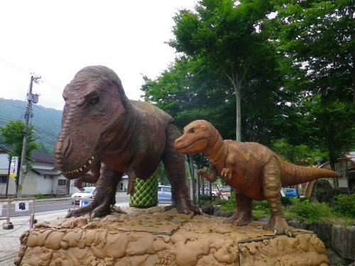 鮎川園地キャンプ場02　恐竜写真