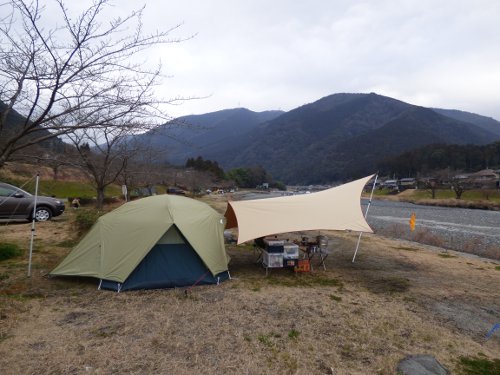 モンベルムーンライト5型初張りソロキャンプ 粕川オートキャンプ場