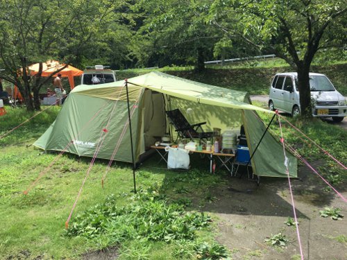 粕川50_晴れの中のテント
